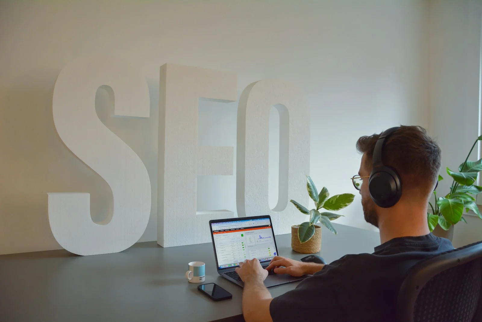 7 Benefits of Automated WordPress SEO Tools for UK Sites